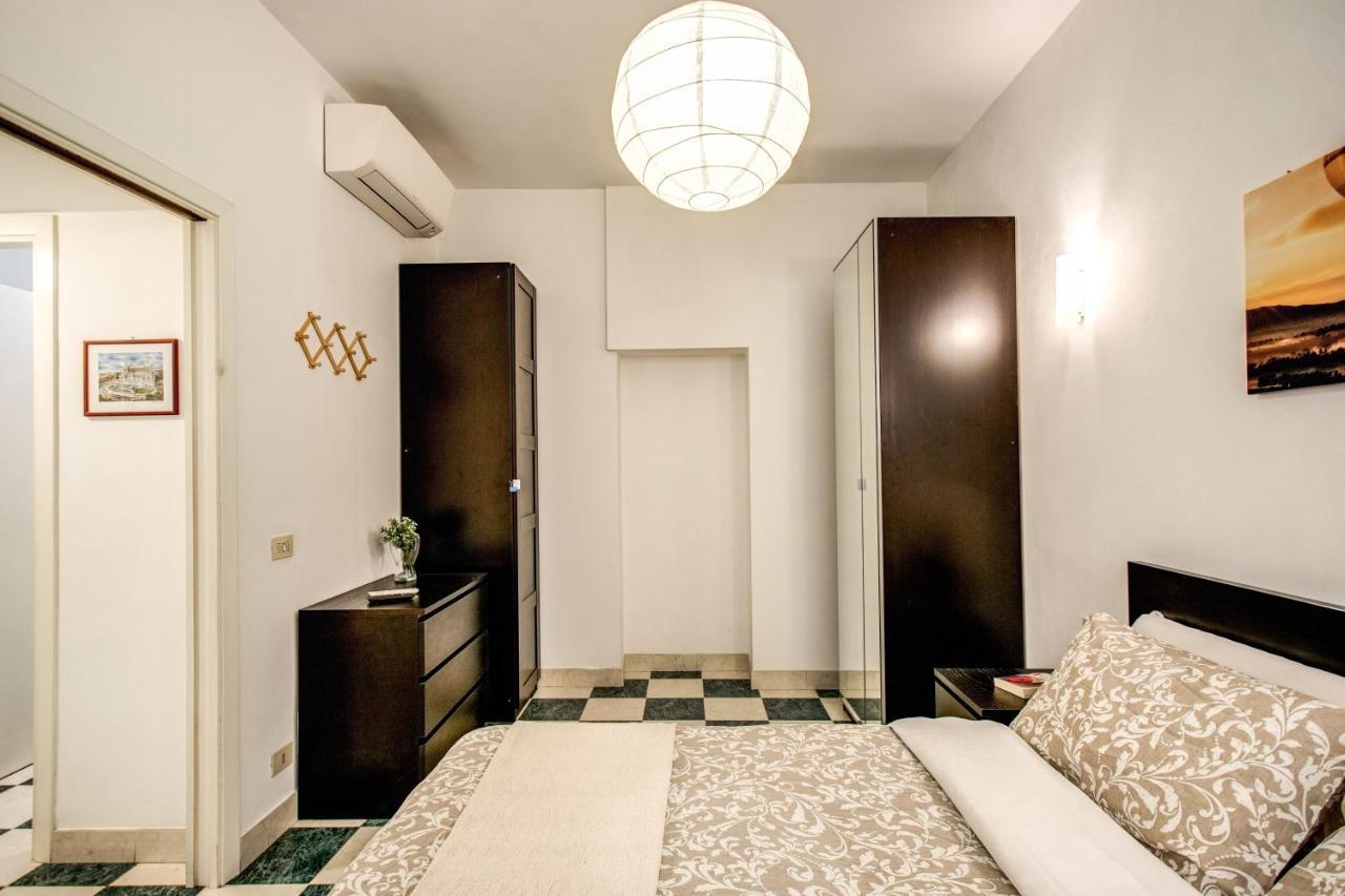 Popolo Accommodation - Lovely Central Apartment ローマ エクステリア 写真