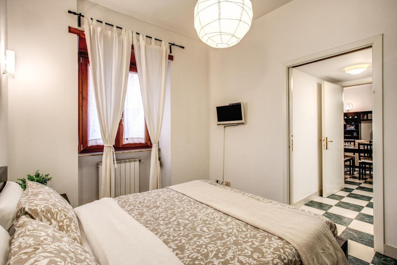 Popolo Accommodation - Lovely Central Apartment ローマ エクステリア 写真