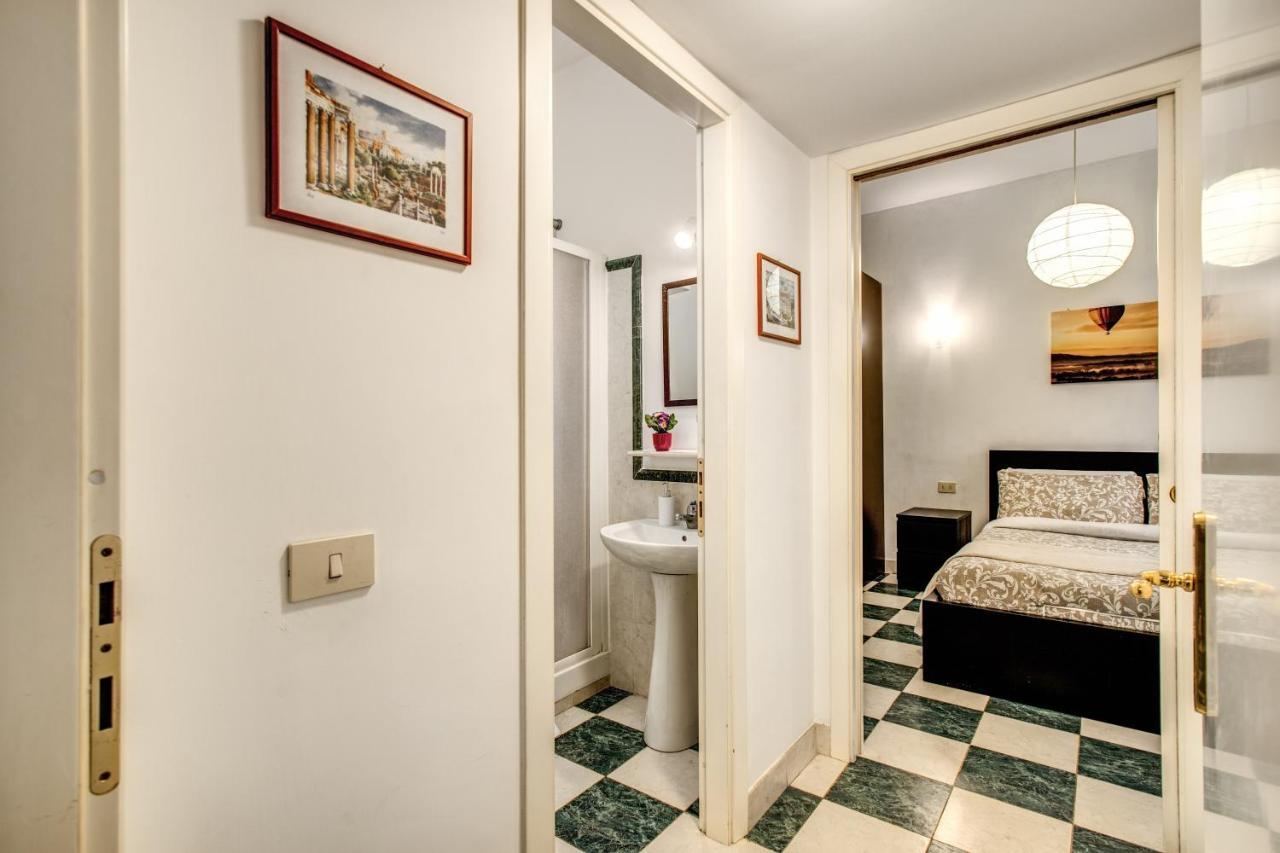 Popolo Accommodation - Lovely Central Apartment ローマ エクステリア 写真