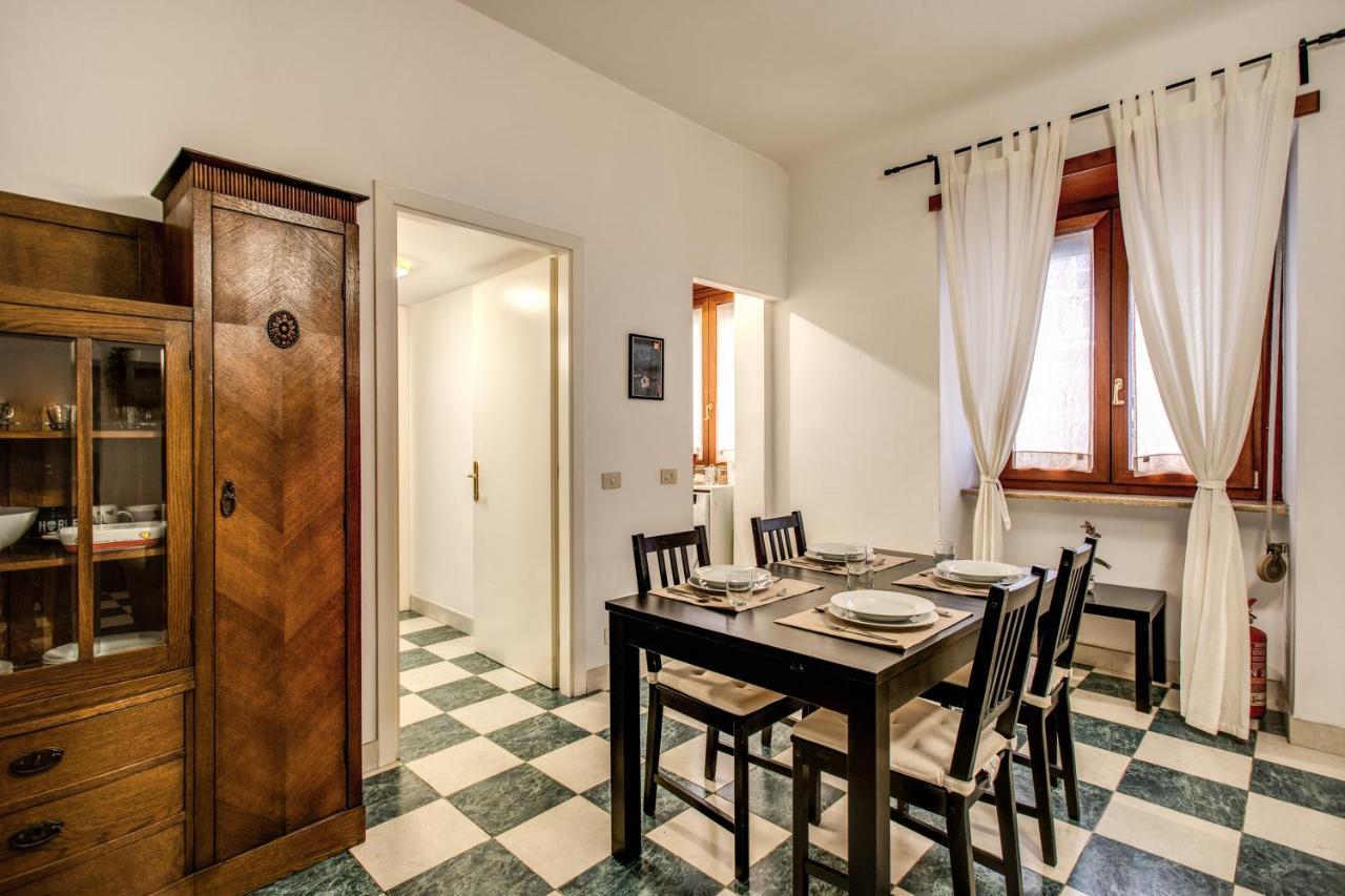 Popolo Accommodation - Lovely Central Apartment ローマ エクステリア 写真