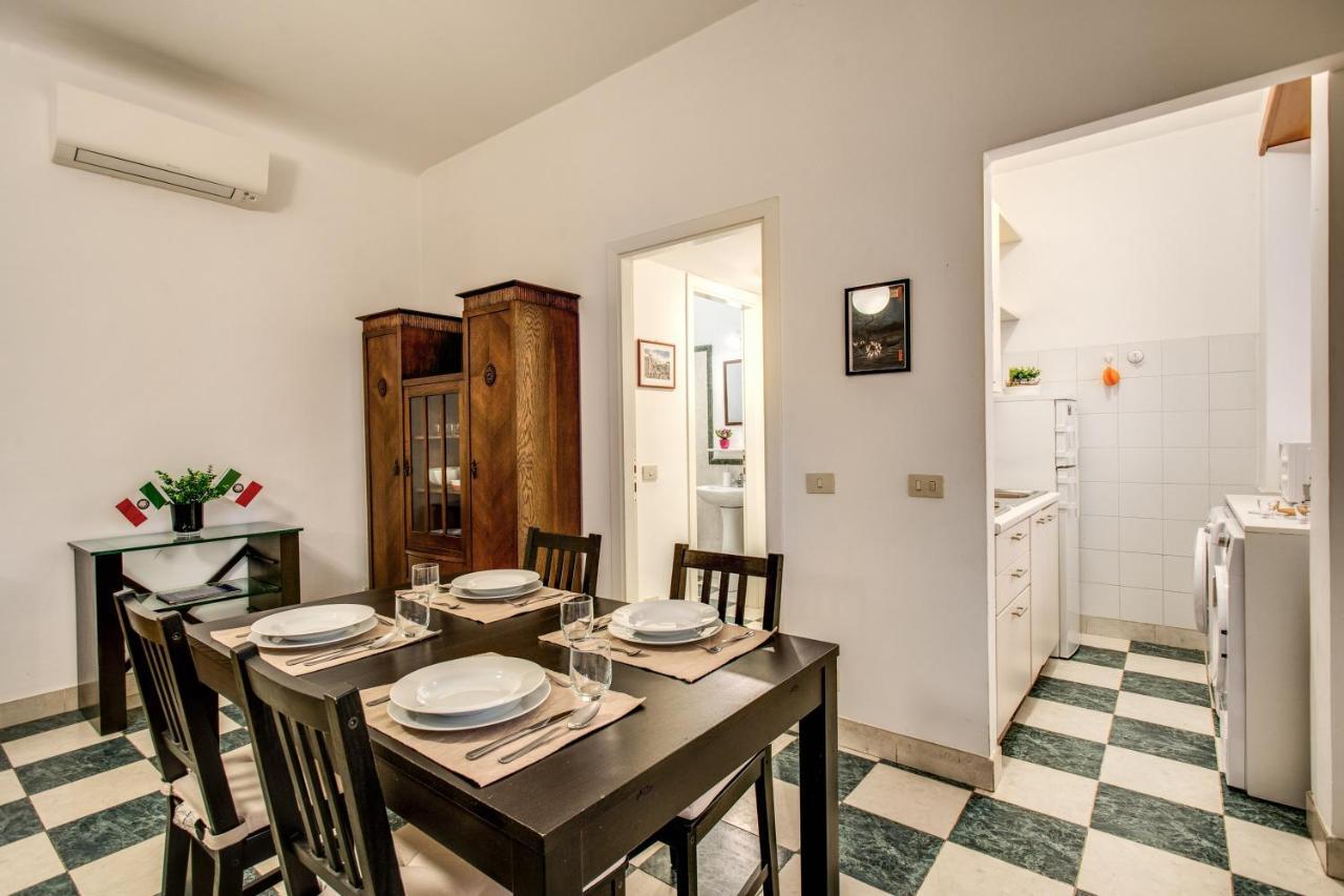 Popolo Accommodation - Lovely Central Apartment ローマ エクステリア 写真